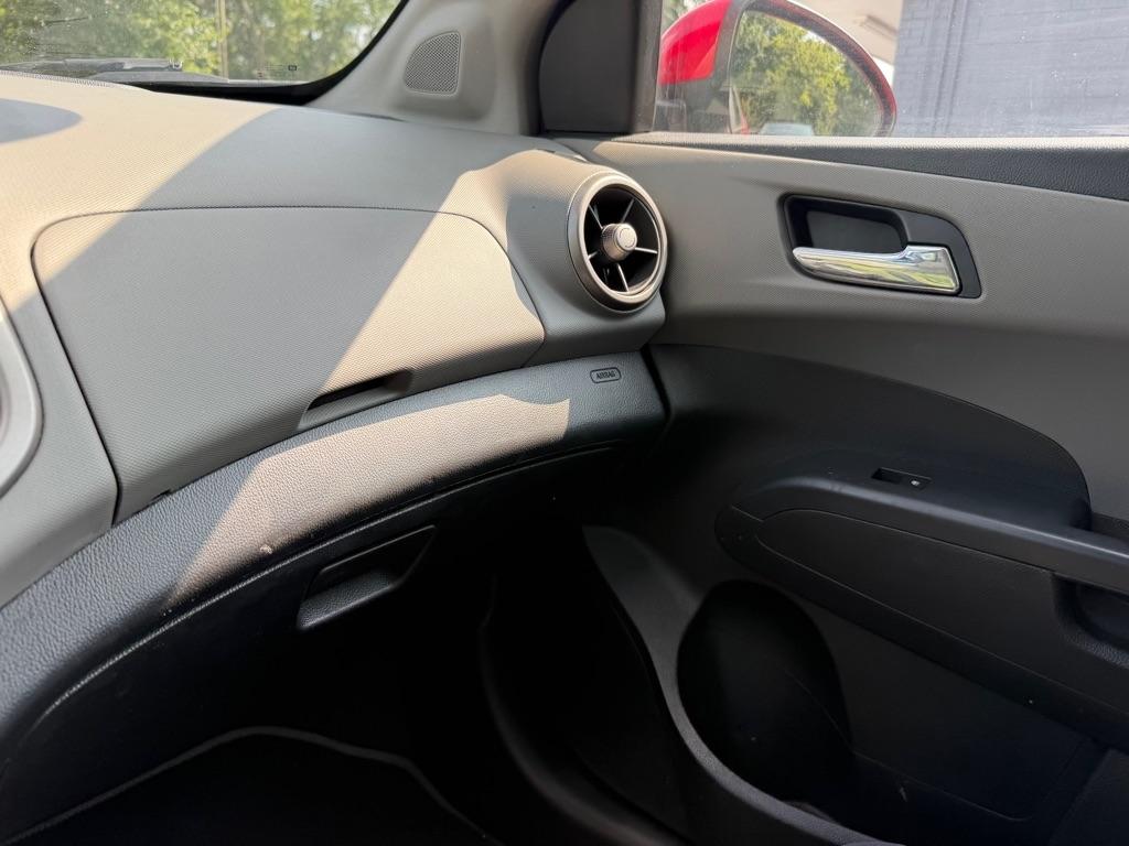 Chevrolet Sonic LT 2015