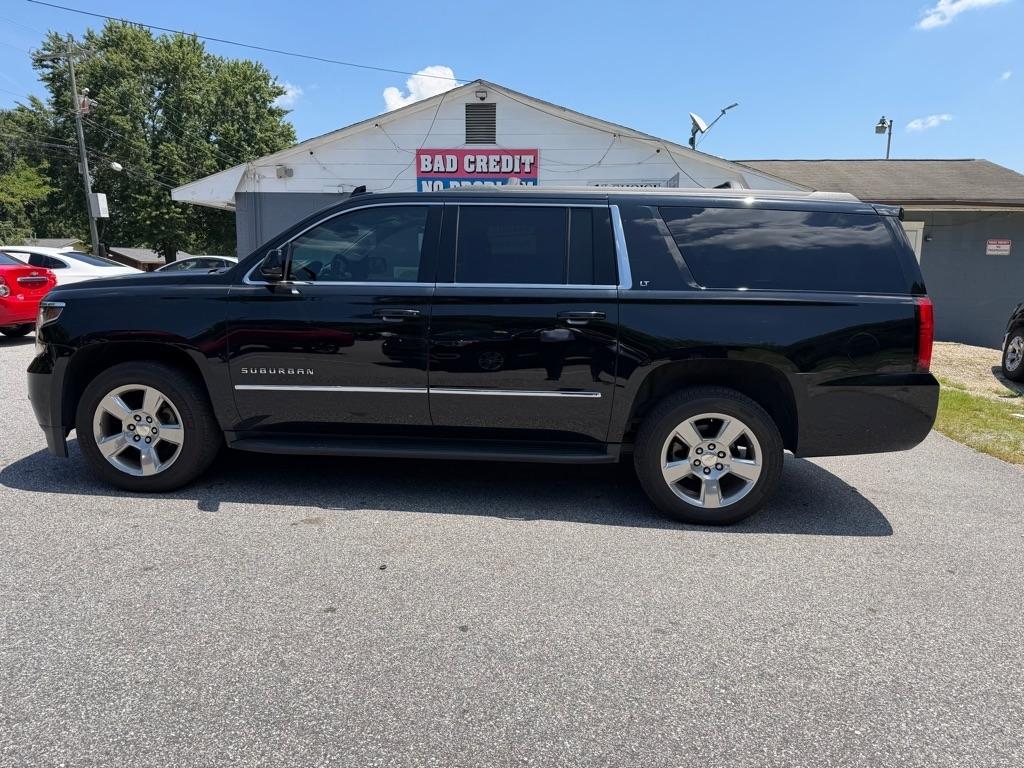 Chevrolet Suburban  2018