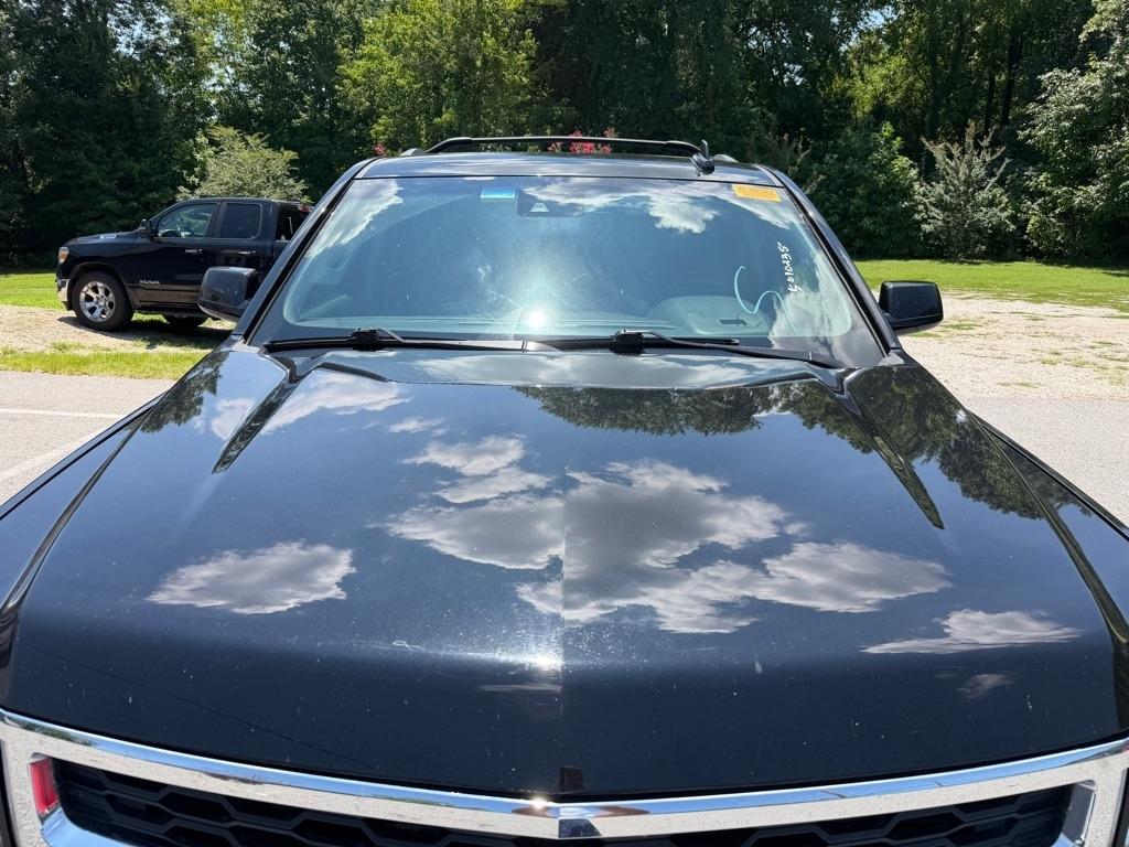Chevrolet Suburban  2018
