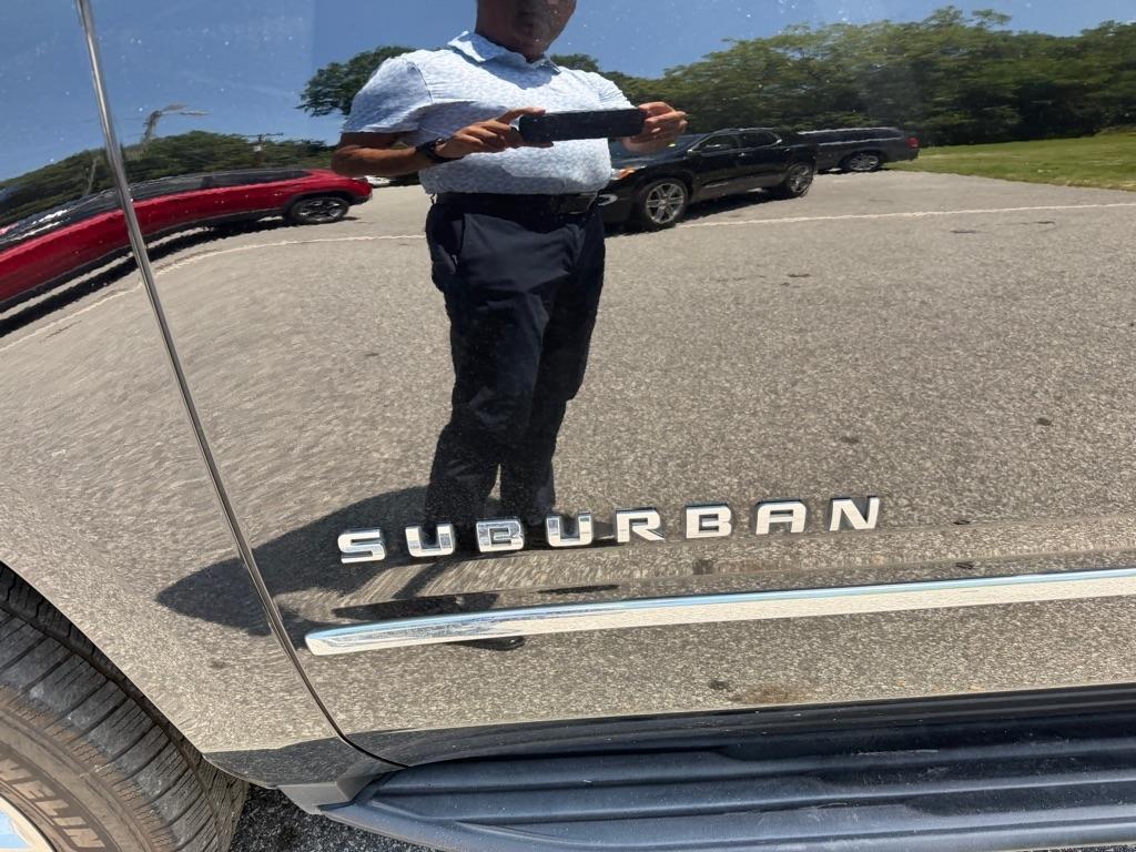 Chevrolet Suburban  2018