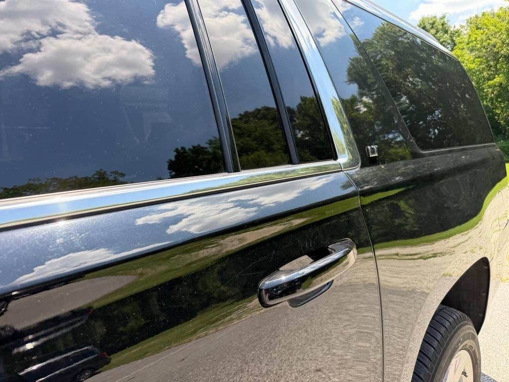 Chevrolet Suburban  2018