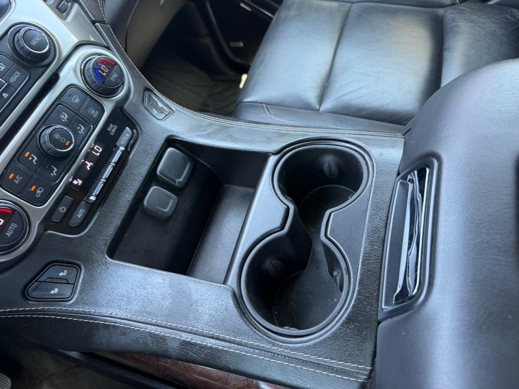 Chevrolet Suburban  2018