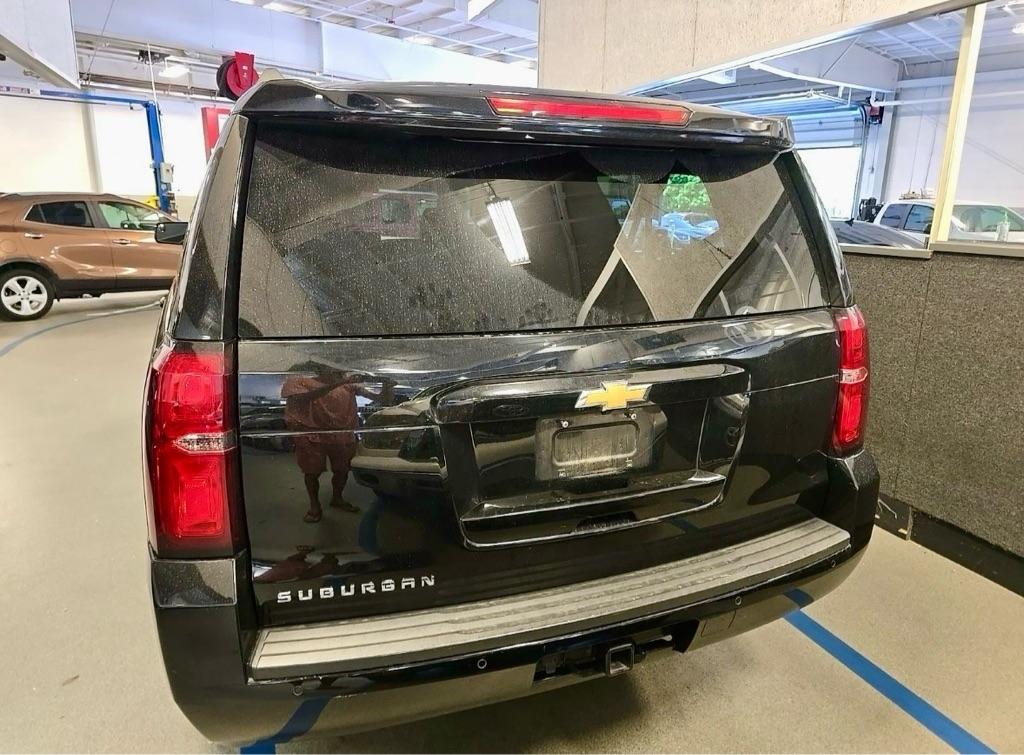 Chevrolet Suburban  2018