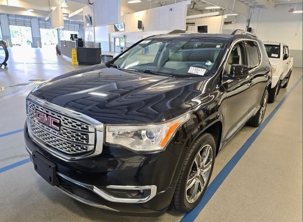 GMC Acadia Denali 2017