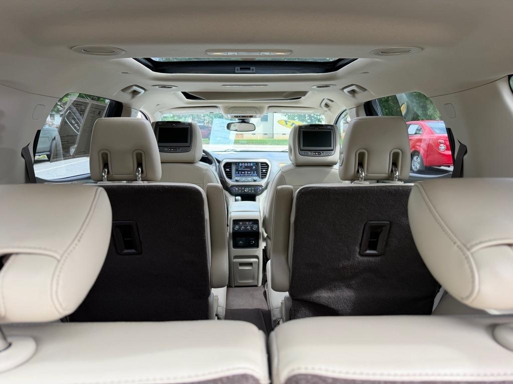 GMC Acadia Denali 2017