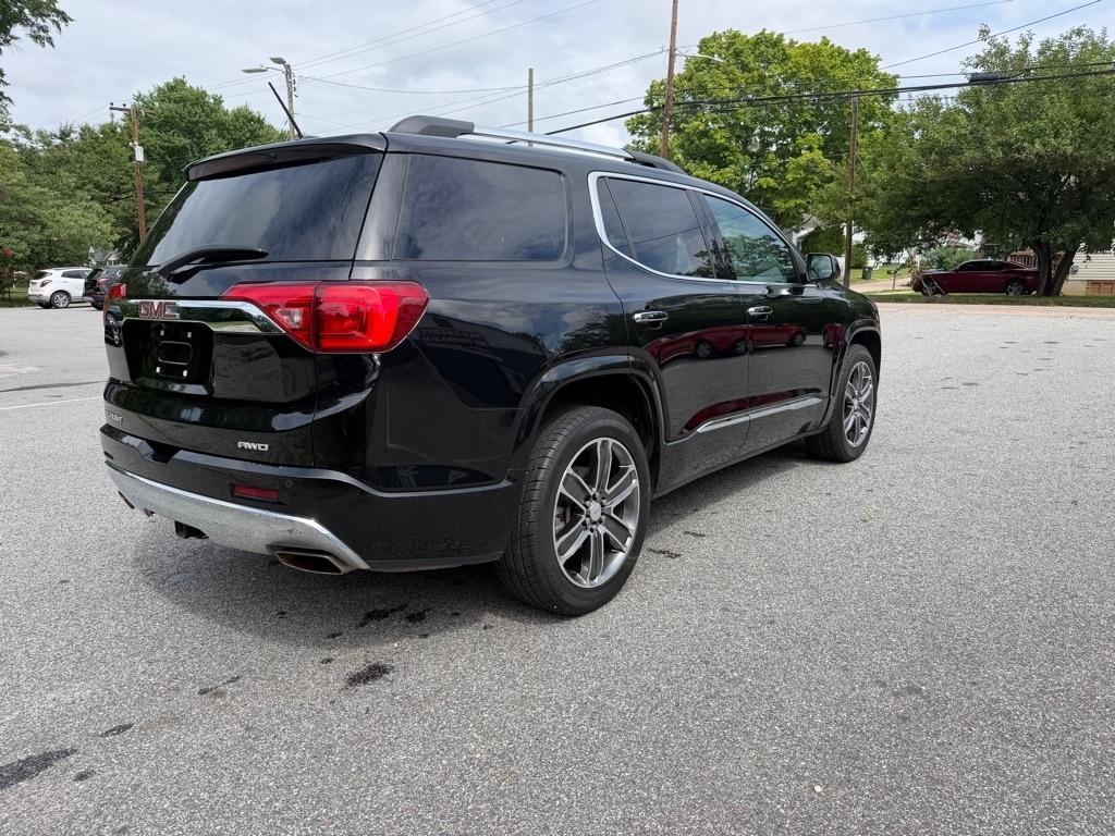 GMC Acadia  2017