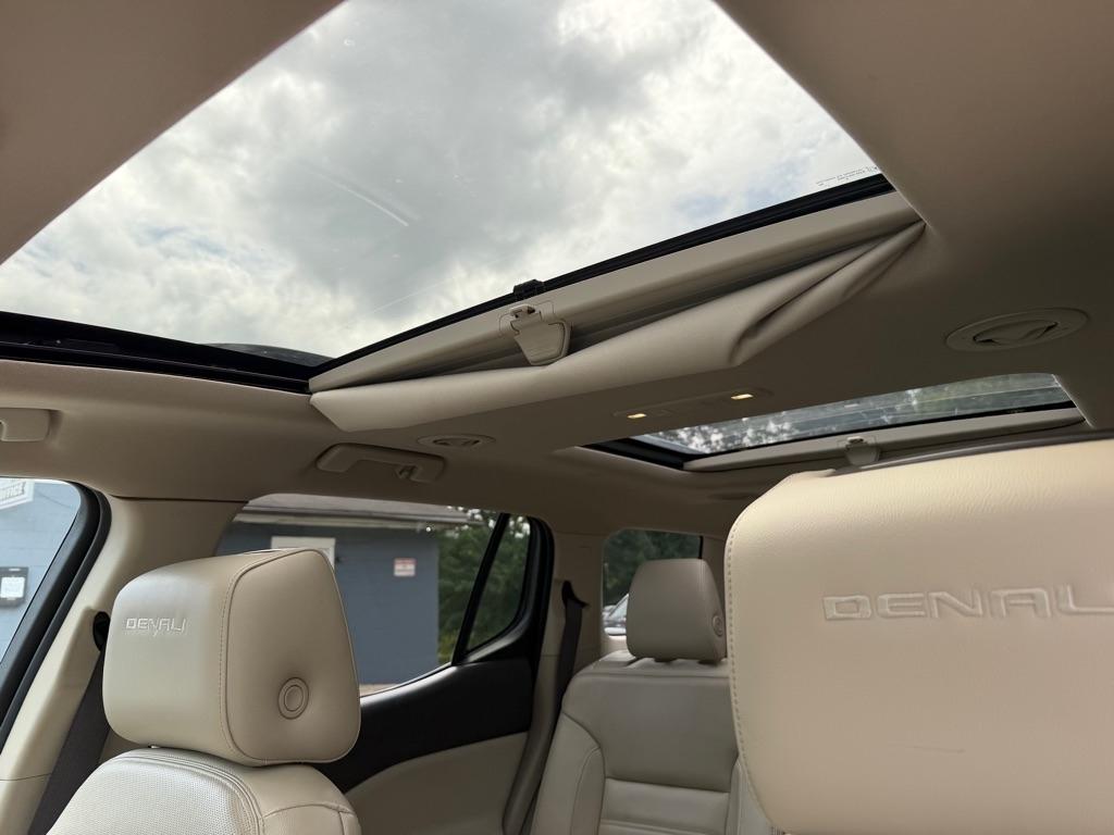GMC Acadia  2017