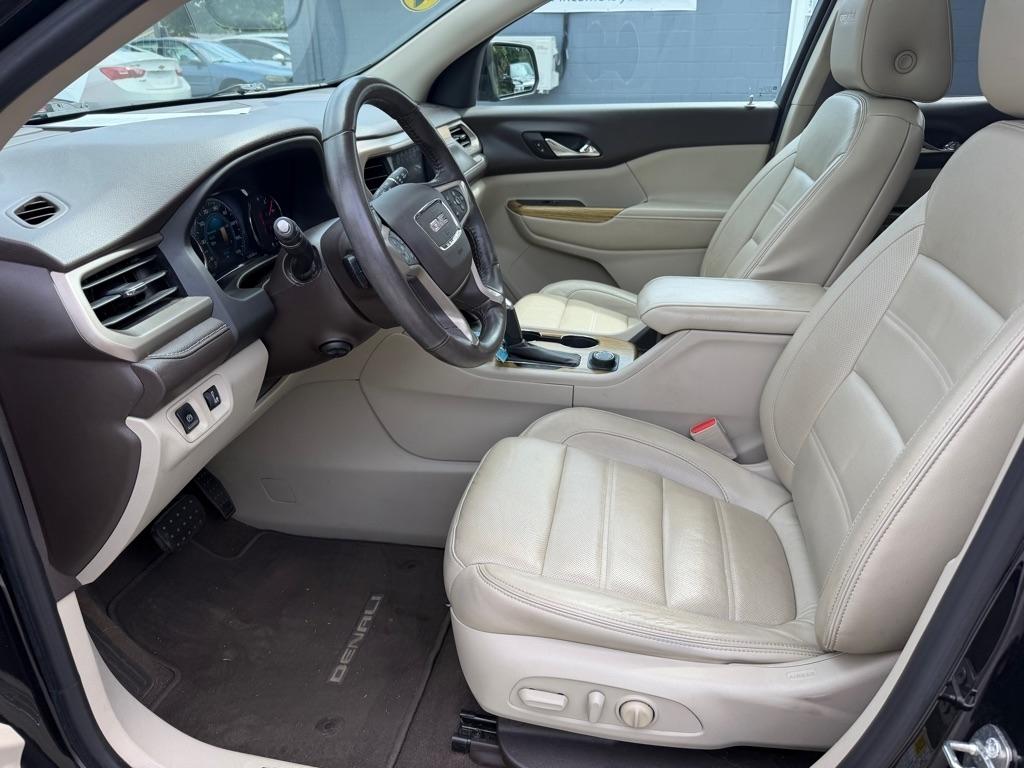 GMC Acadia  2017