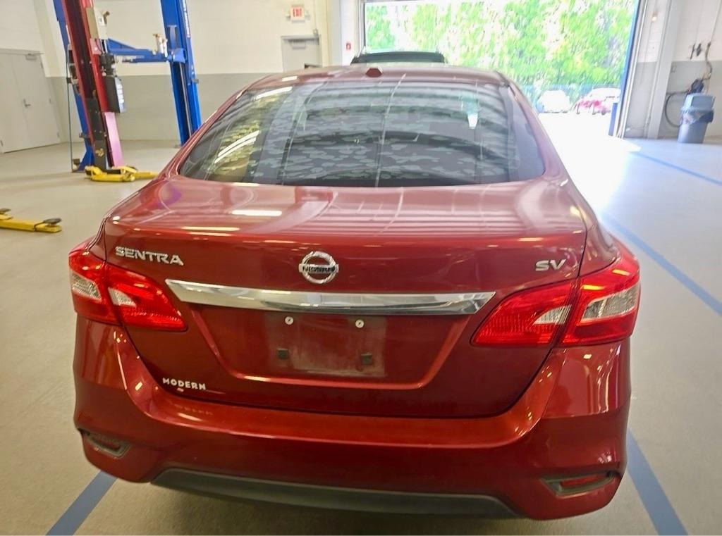Nissan Sentra S 2016
