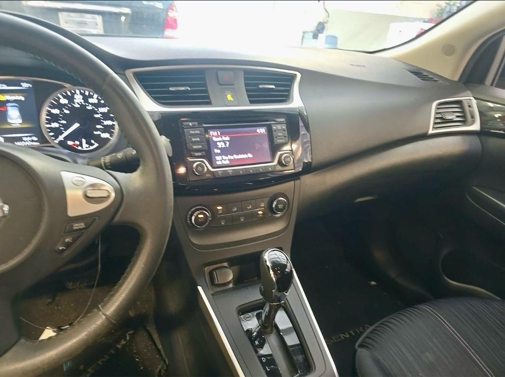 Nissan Sentra S 2016