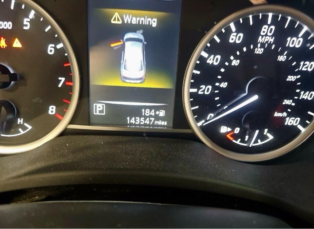 Nissan Sentra S 2016