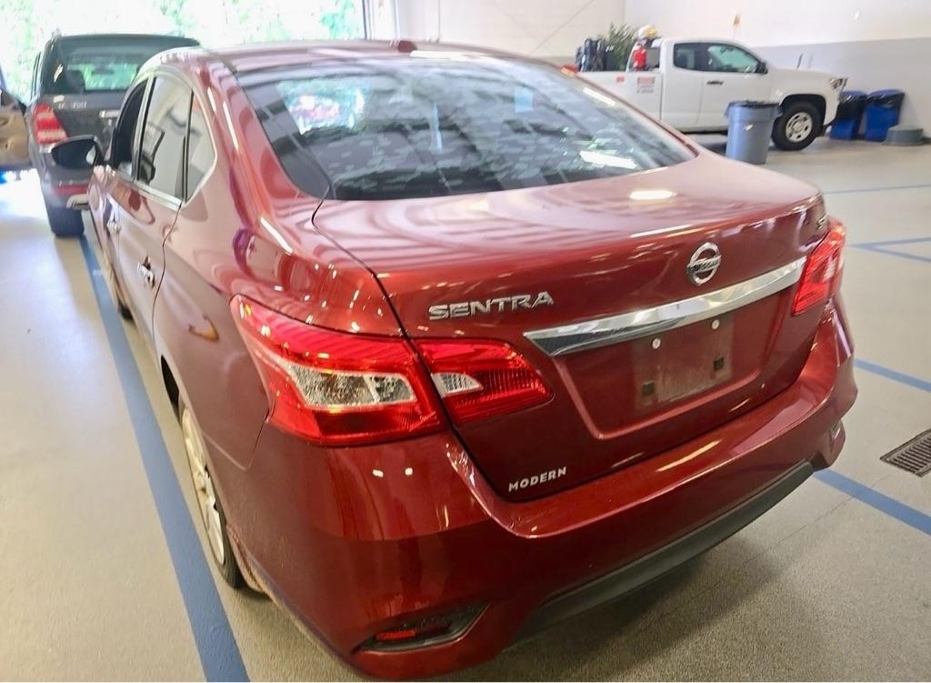 Nissan Sentra  2016