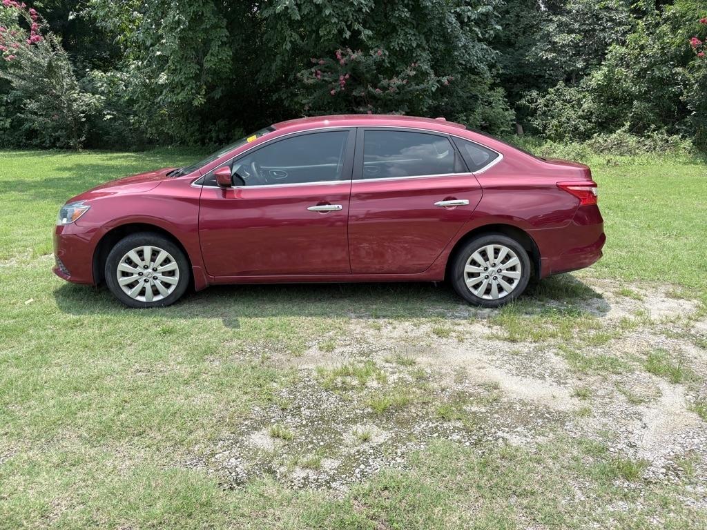 Nissan Sentra  2016