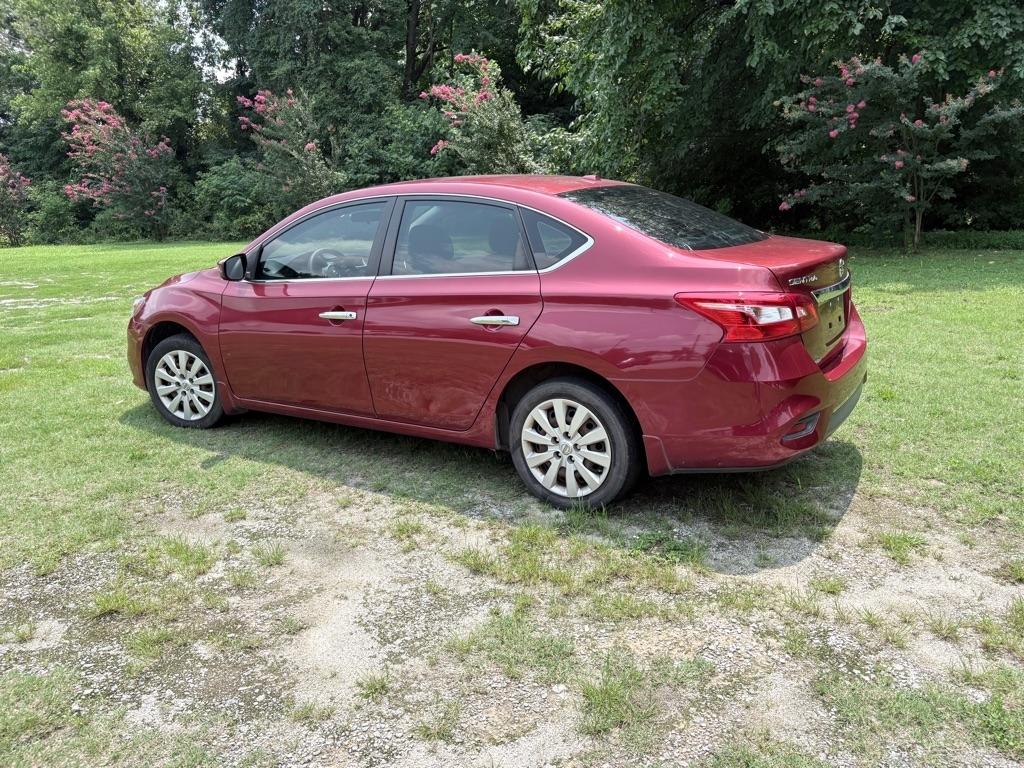 Nissan Sentra  2016