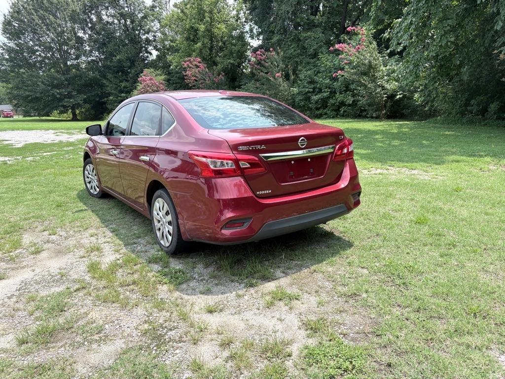 Nissan Sentra  2016