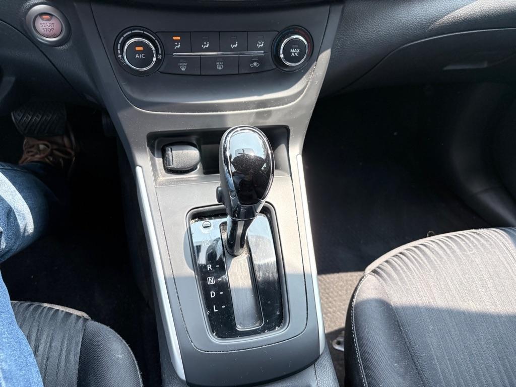 Nissan Sentra  2016