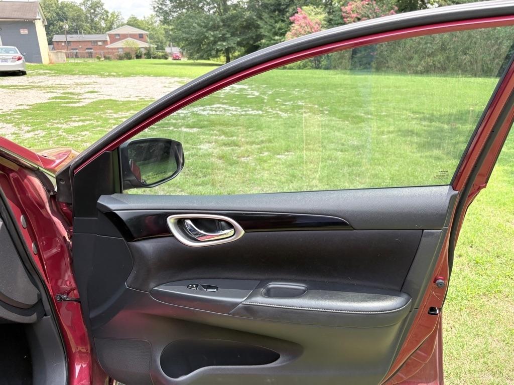 Nissan Sentra  2016