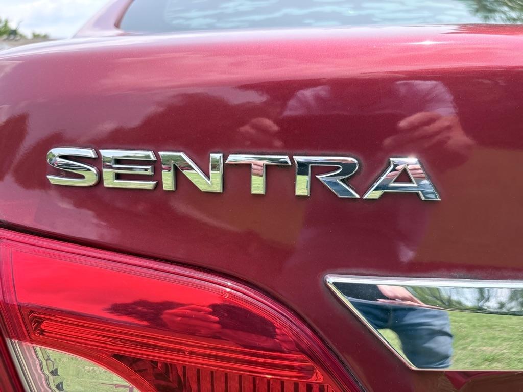 Nissan Sentra  2016