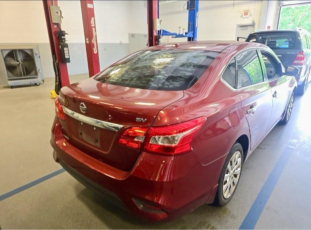 Nissan Sentra  2016