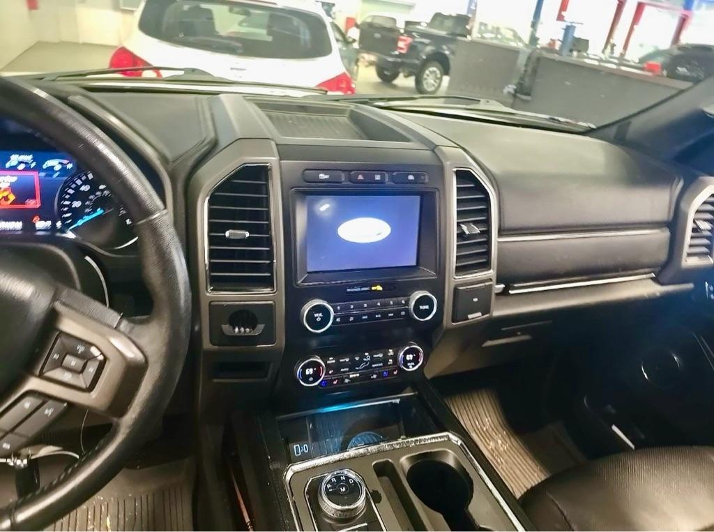 Ford Expedition  2020