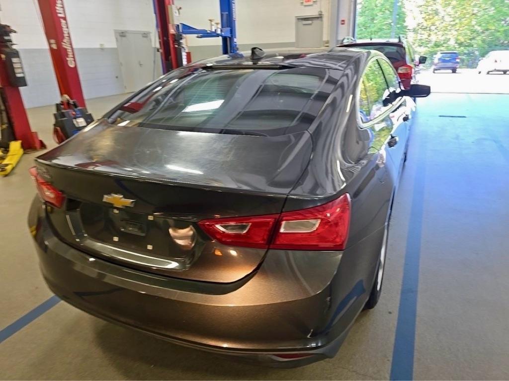 Chevrolet Malibu  2017