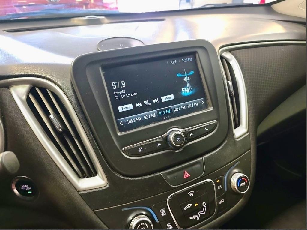 Chevrolet Malibu  2017