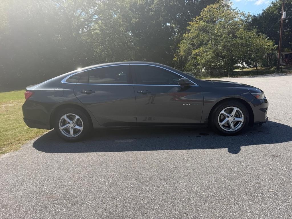 Chevrolet Malibu  2017