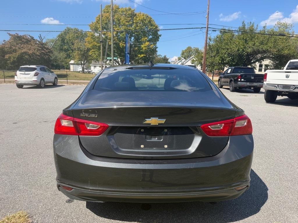Chevrolet Malibu  2017
