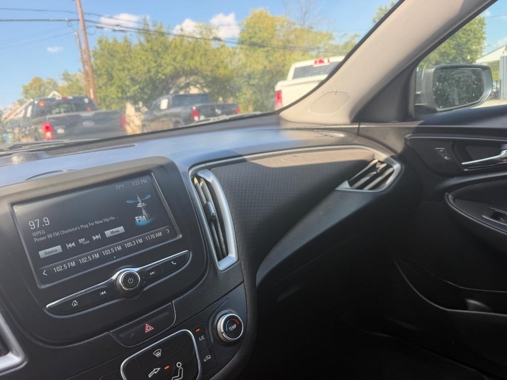Chevrolet Malibu  2017
