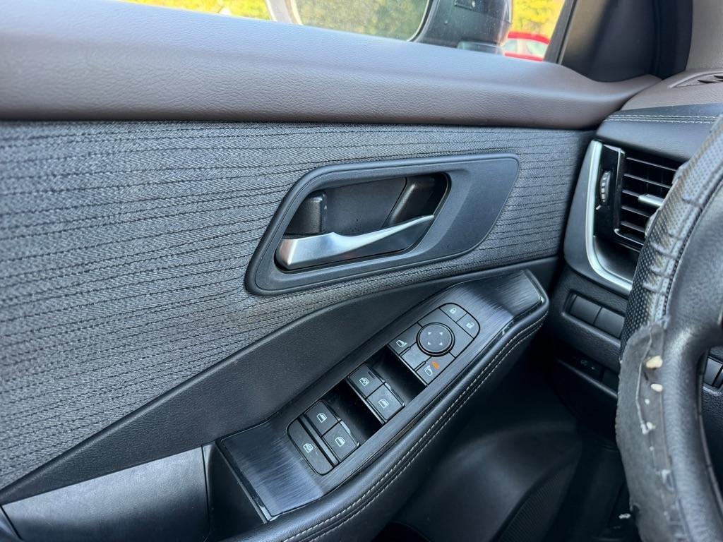Nissan Rogue  2023