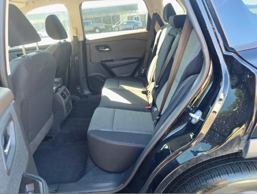 Nissan Rogue  2023