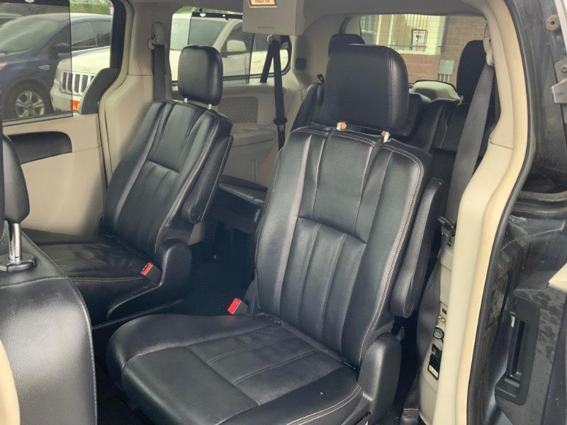 Chrysler Town & Country Touring 2014