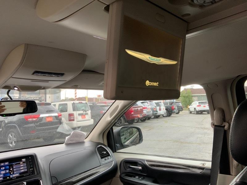 Chrysler Town & Country Touring 2014