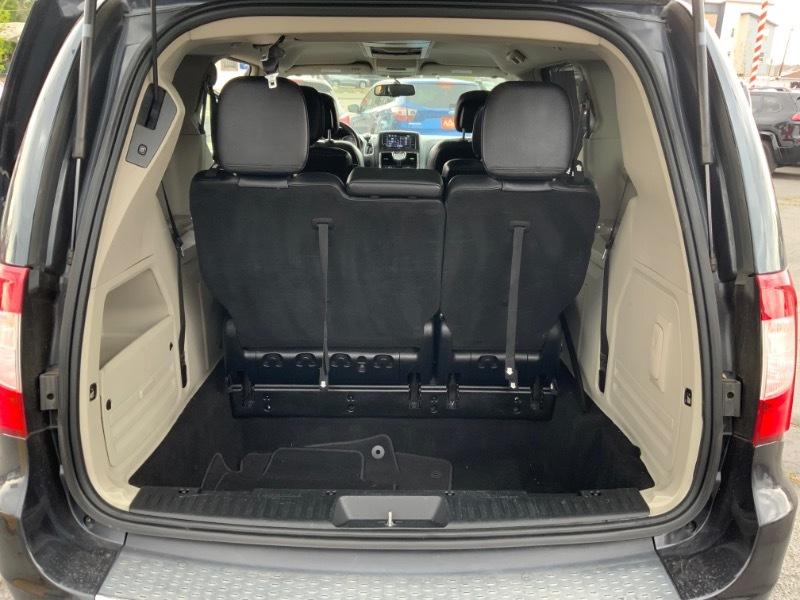Chrysler Town & Country Touring 2014