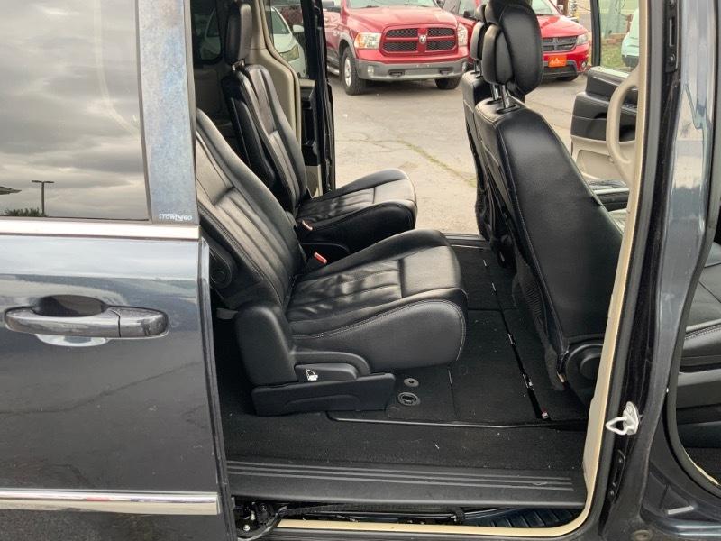Chrysler Town & Country Touring 2014