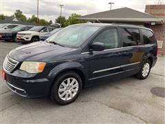 2014 Chrysler Town & Country 