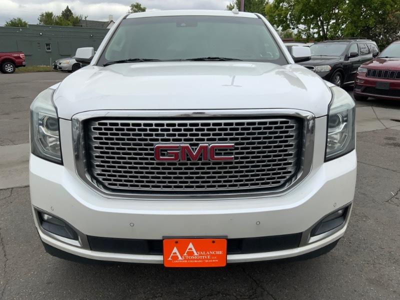 GMC Yukon Denali 4WD 2017