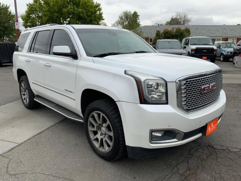 GMC Yukon Denali 4WD 2017