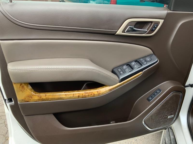 GMC Yukon Denali 4WD 2017