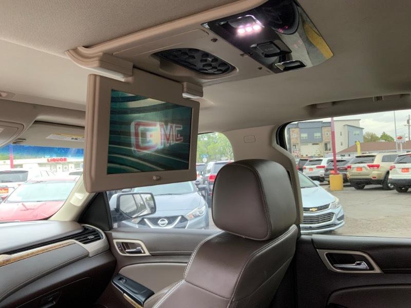 GMC Yukon Denali 4WD 2017