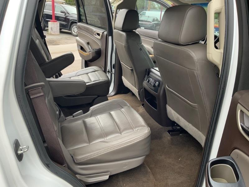 GMC Yukon Denali 4WD 2017
