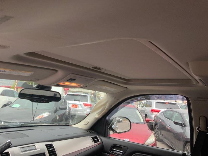 Cadillac Escalade 4WD 4dr Luxury 2008