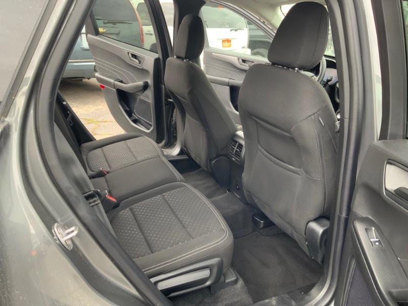 Ford Escape 4dr 103" WB 2.3L XLS 2024