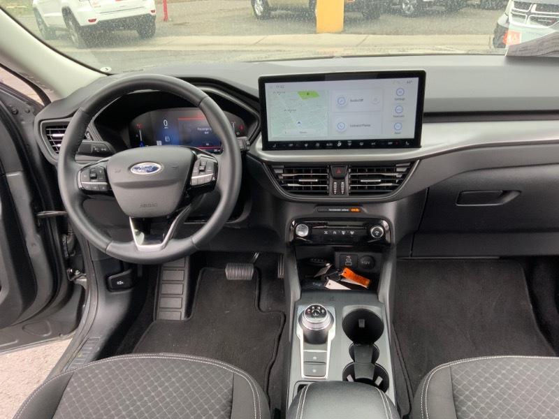 Ford Escape 4dr 103" WB 2.3L XLS 2024