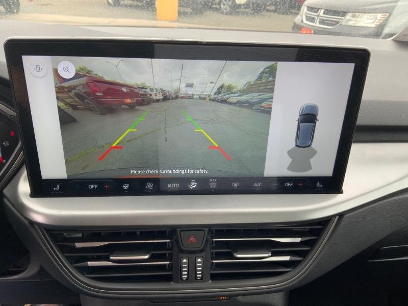 Ford Escape 4dr 103" WB 2.3L XLS 2024