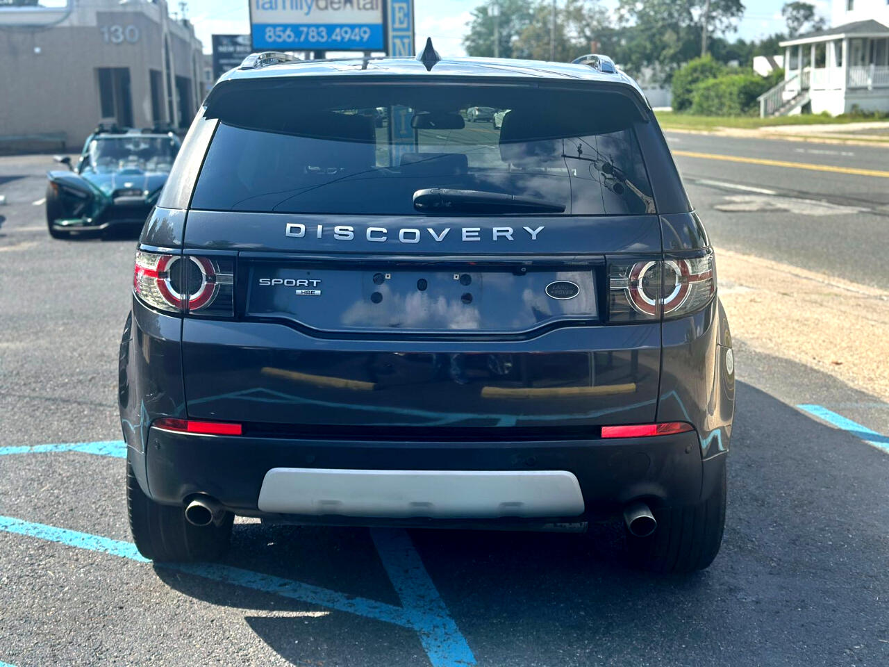 2017 Land Rover Discovery Sport HSE photo 5