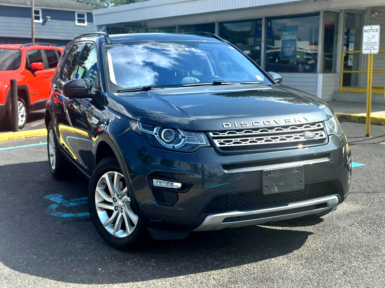 2017 Land Rover Discovery Sport HSE photo 9