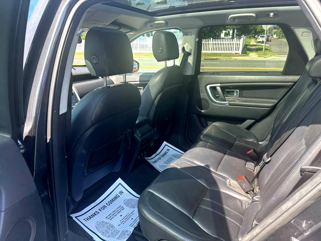 2017 Land Rover Discovery Sport HSE photo 13
