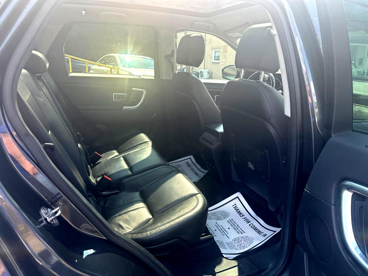 2017 Land Rover Discovery Sport HSE photo 16