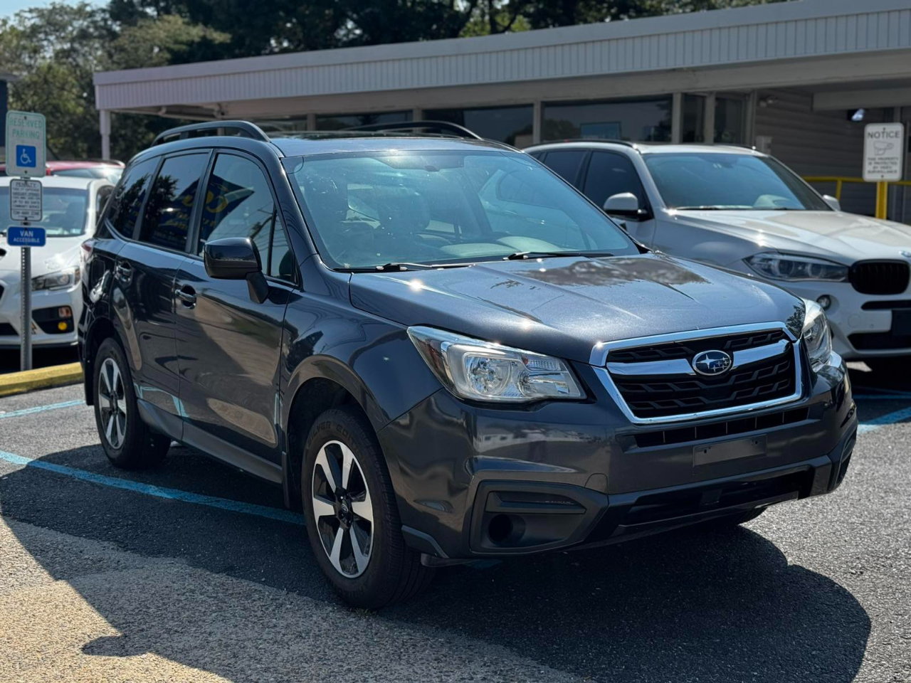 2018 Subaru Forester 2.5i Premium photo 7